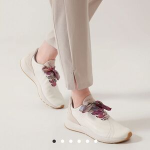 Saysh Two Sneaker Size 11.5
